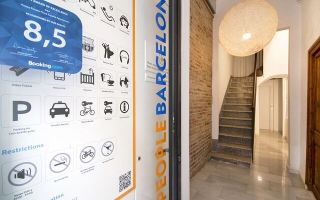 Happy People Plaza España