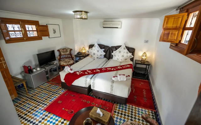 Room in B&B - Riad Authentic Palace & Spa -jawhara