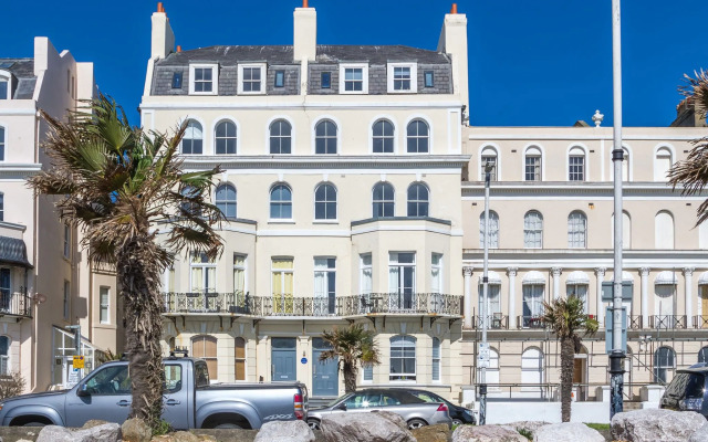 Lovely Folkestone Apartment Near Town Center And Sandgate Beach