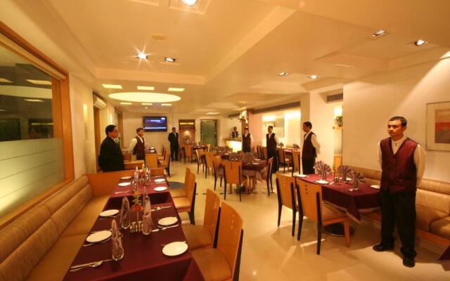 Hotel Suncity Residency
