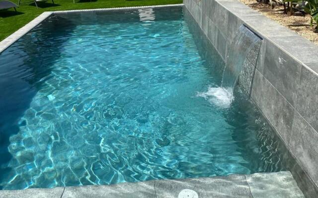 Villa azulmar montbarbat costa brava