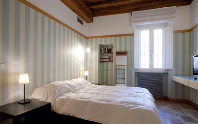 Rental in Rome Pantheon Suite