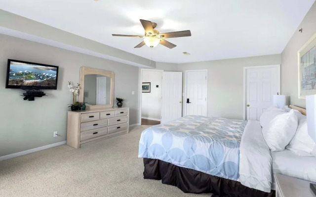 Family Lakefront Oasis Picture Perfect Retreat!