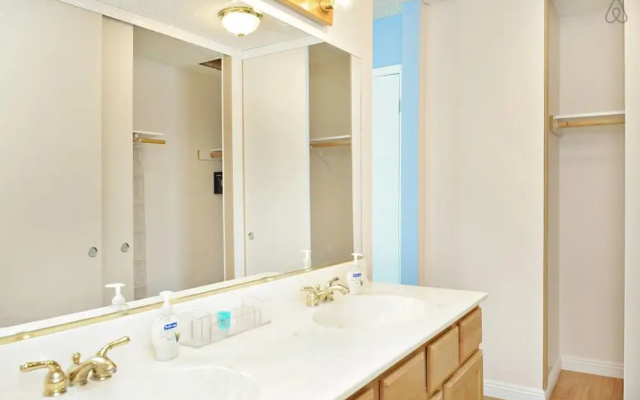 Luxury 4br 8min to Las Vegas Strip