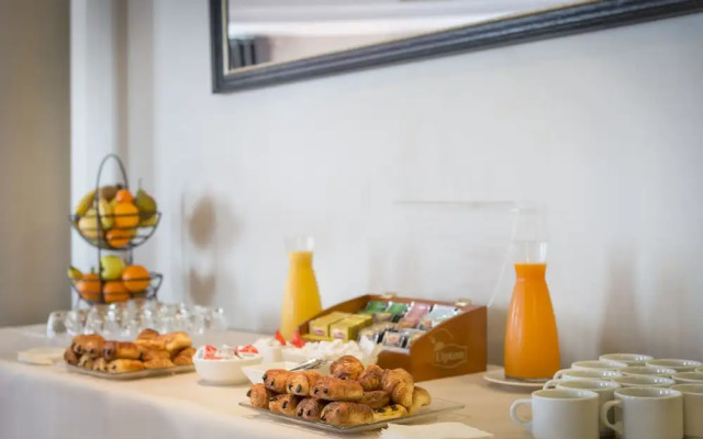 Le Plessis Grand Hotel