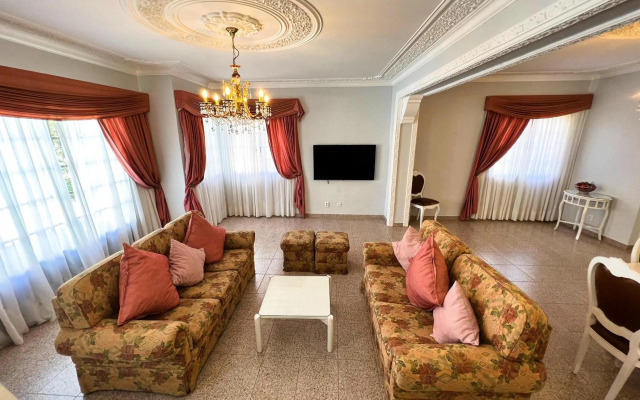 Jenny House with Private Pool