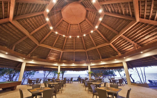 Bluewater Sumilon Island Resort