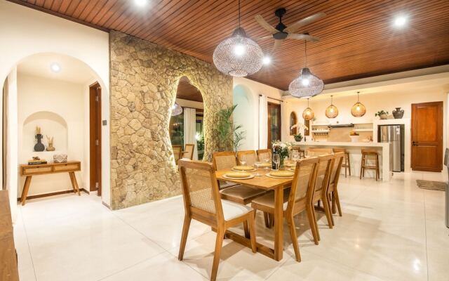 Canggu 400m Tobeach Escape 4br Designer Villa