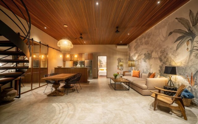 Luxury Private Loft, 2 BR, Canggu With Staff