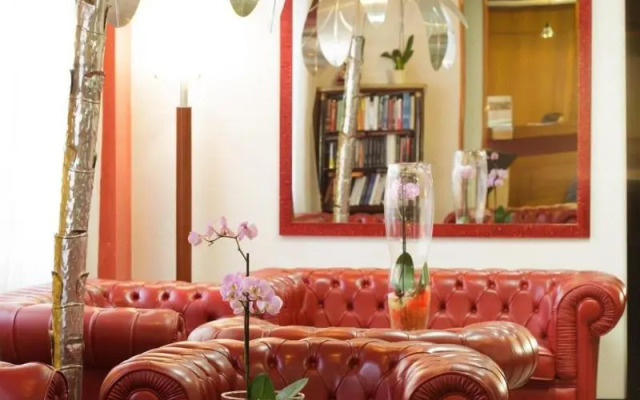 Astor Hotel