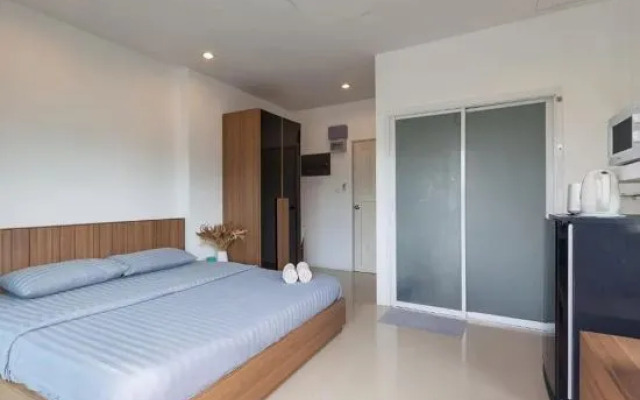 Number 4 Apartment