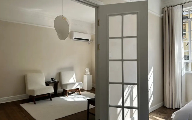 Shanghai Hills& Art Suite 15