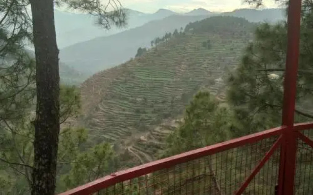 A Hillock Resort