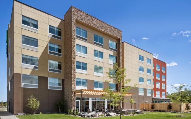 Holiday Inn Express & Suites Duluth North - Miller Hill, an IHG Hotel