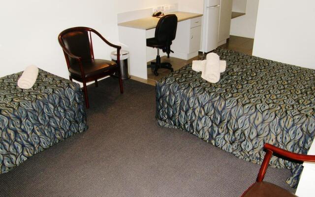 Western Gateway Motel