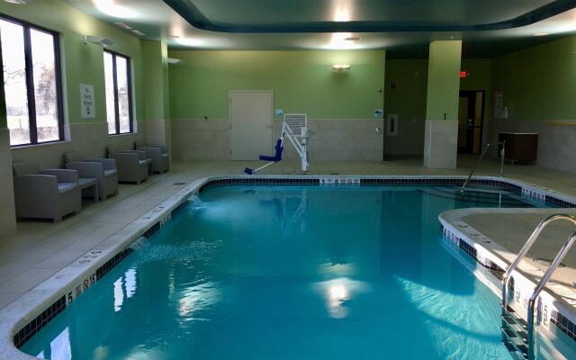 Holiday Inn Express Grand Island - Niagara Falls by IHG