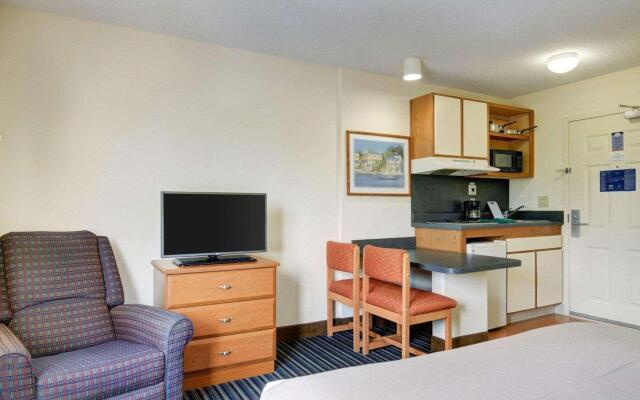 Suburban Studios Sterling - Washington Dulles