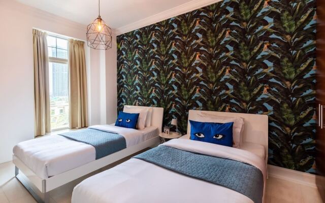 Elegant 3BR in Dubai Marina With Scenic Views!