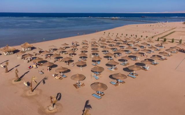 Amwaj Oyoun Resort & Casino