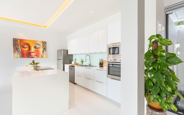 Beautiful 4 Bedroom Luxury Villa with Sea Views - KBR2