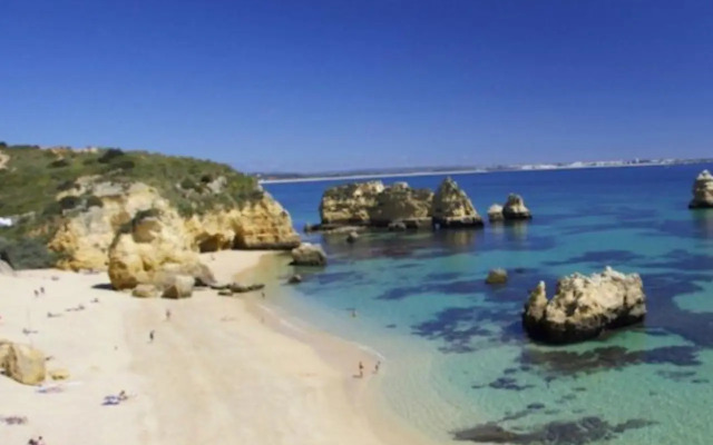 AD hus on Carvoeiro