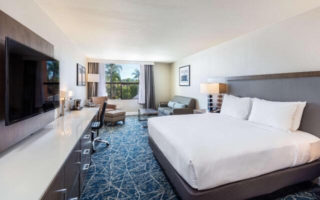 DoubleTree by Hilton Pomona