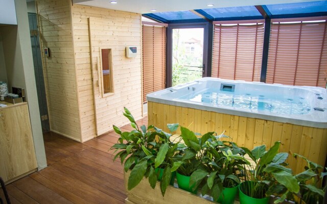 Eco House