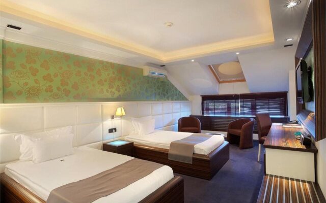 Garni Hotel Crystal