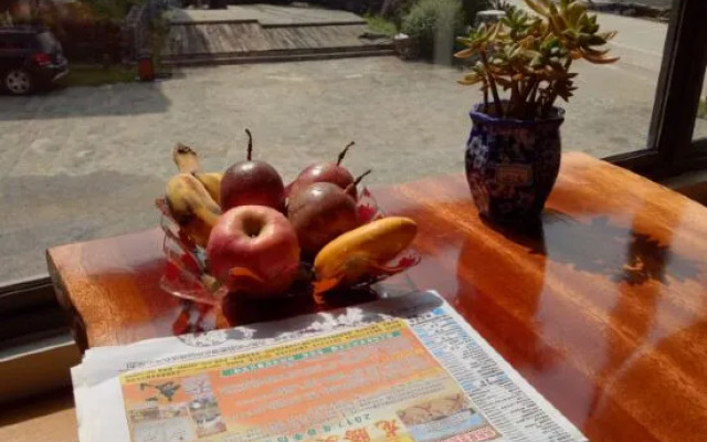 Xiangyunge Holiday Hotel