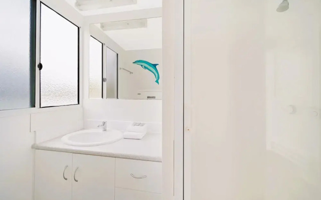 Coomera Houseboat Holidays