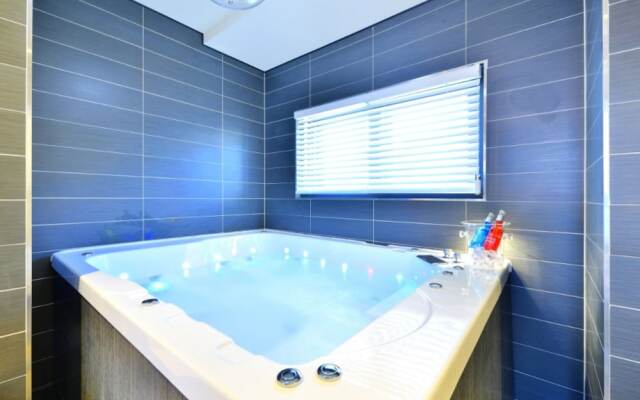 Ruhe Pool Villa