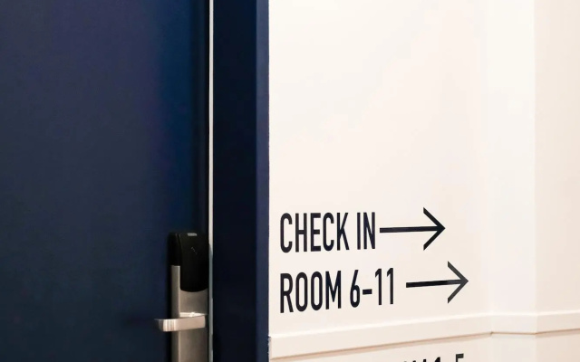 The Dot - 24-7 Check-in