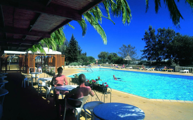 Sundown Court Leisure Resort