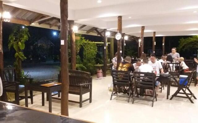 Lanta Sunny House