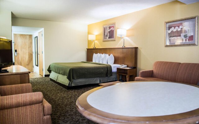 Quality Inn & Suites Near the Theme Parks