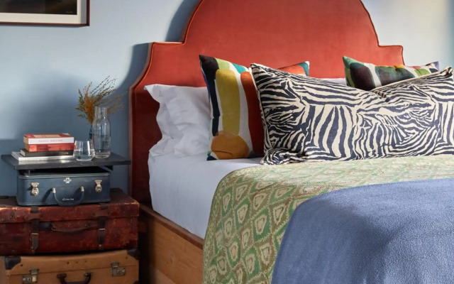 Pineapple House Boutique Hotel