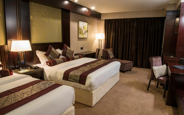 Royale Signature Hotel