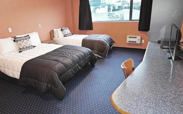 Bay City Motor Lodge