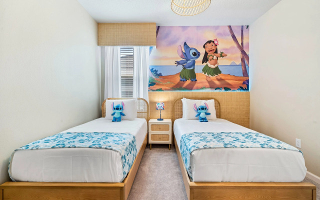 Upstay - 31-guest Home w Pool-hot Tub-cinema-games