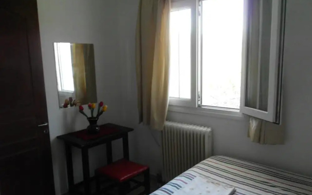 Toms House 4 in Felekas