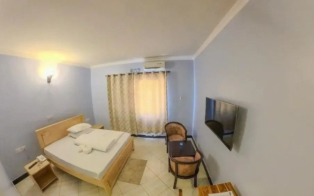 Hideway Resort