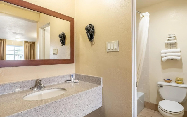 Americas Best Value Inn & Suites Flagstaff