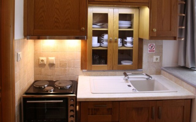 Stoes Traditional Suites