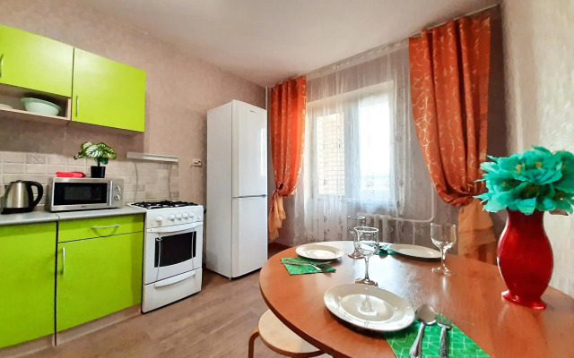 Apartments on Fatyanova street 21