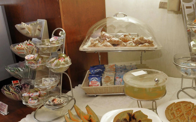 Aurelius Art Gallery Hotel