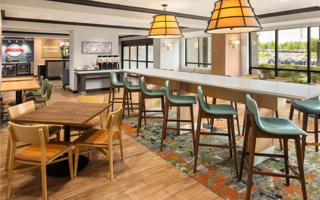 Hampton Inn Minneapolis-Roseville