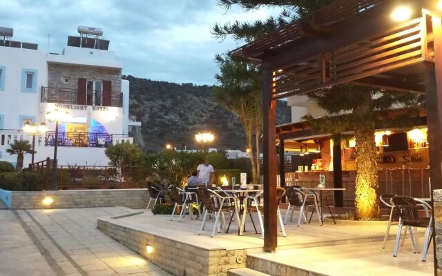 Moonlight Hotel