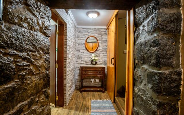 Stone House Vista II by Atlantic Holiday