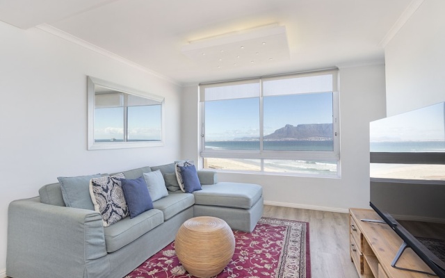 Portico 704