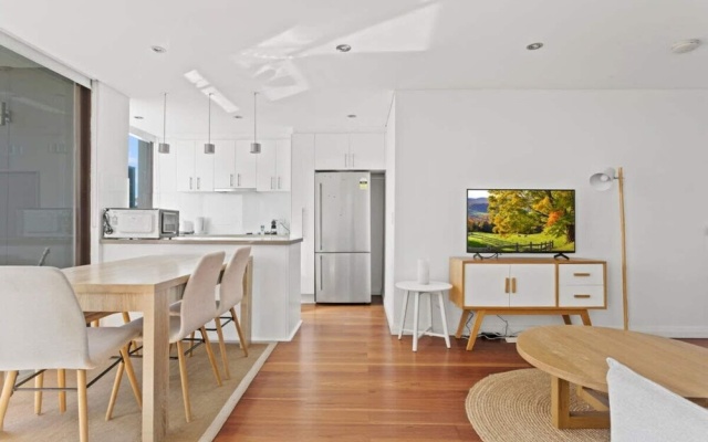 Prime Location 2-bed Apartment With Parking – Guest Rooms – Sydney